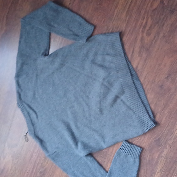 Wool blend sweater - Picture 7 of 7
